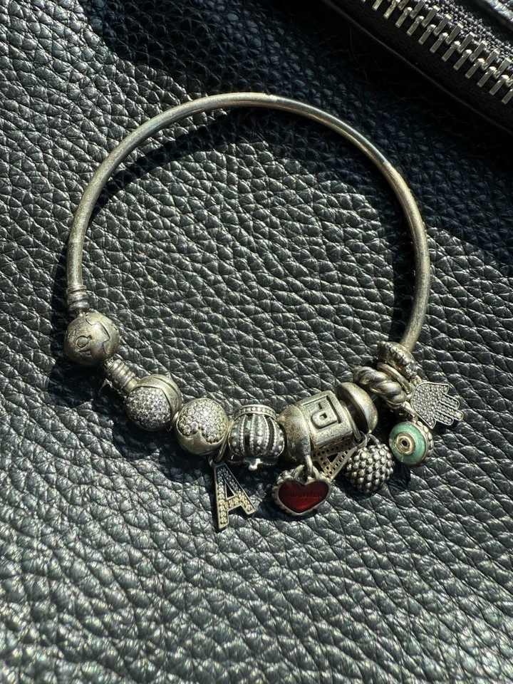 PULSERA PANDORA CON 12 DIJES S 925 ALE Madre e Hija y Corazones Foto 1 de 4