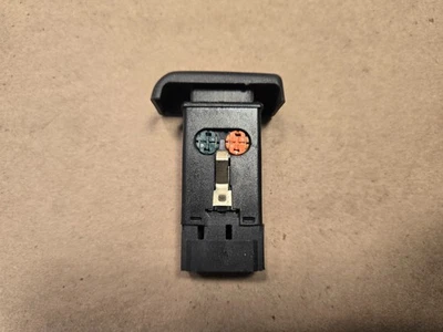 Interruptor ventana trasera térmica Land Rover Discovery 1 AMR3750 Foto 1 de 4