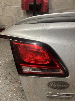 Juego completo de montaje de luces traseras Chevy SS 2014 2015 2016 2017 FABRICANTE DE EQUIPOS ORIGINALES Foto 1 de 4