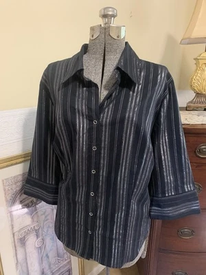 Camisa de moda con botones Bug talla grande 18/20 ancha negra y plateada a rayas metálicas Foto 1 de 4