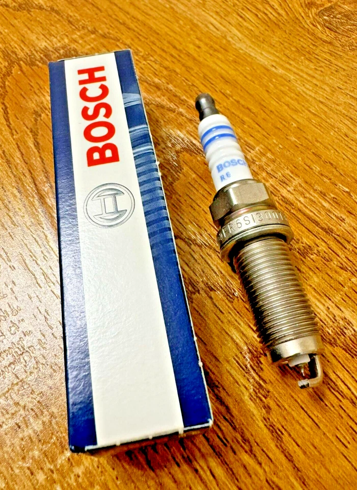 MADE in GERMANY Bosch OE 9745 Iridium Spark Plug For Mitsubishi Eclipse L4-2.4L - Image 1 of 1