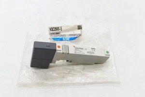 SMC VQC2500-5 Solenoid Valve - Picture 1 of 5