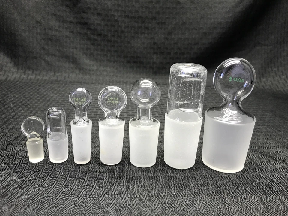 Full Length Glass Stopper in Sizes 14/20 19/22 19/38 24/40 29/42 34/45 45/50 - Image 1 of 1