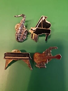 Lote de trabajo de insignias de pin esmaltado instrumentos musicales. - Imagen 1 de 1