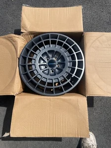 18" vs1 5x108 Gunmetal fits Ford Connect - Picture 1 of 4