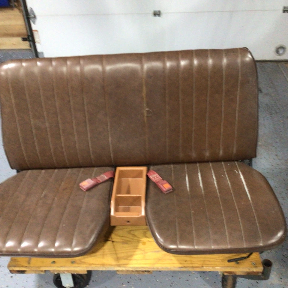 Asiento abatible vehículo vintage usado Foto 1 de 4