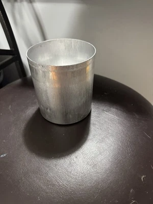 Metal Pillar Mold 4 x 4 Inch - Image 1 of 4