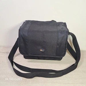 Lowepro Camera Shoulder Bag for Compact Digital Bridge Cameras - Stockholm 120 - Picture 1 of 18