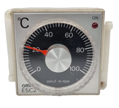 Omron E5C2-R20P Temperature Controller 0–100°C PT100 220/240V 8-Pin DIN Japan - Image 1 of 4