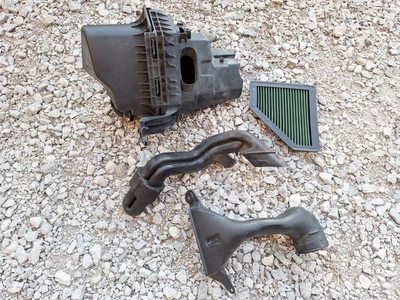 Ford Focus 2008-2011 admisión de caja de aire con MAF y filtro verde lavable reutilizable OEM  Foto 1 de 4