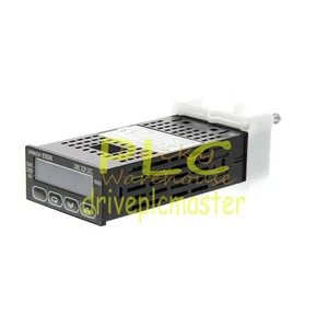 Omron E5GN-Q1TC Temperature Controller 100-240 VAC New (1PCS) - Picture 1 of 2