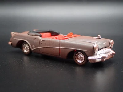 1954 54 Buick Skylark Convertible Fienile Trovare 1/64 Diorama Scala Modellino - Immagine 1 di 4