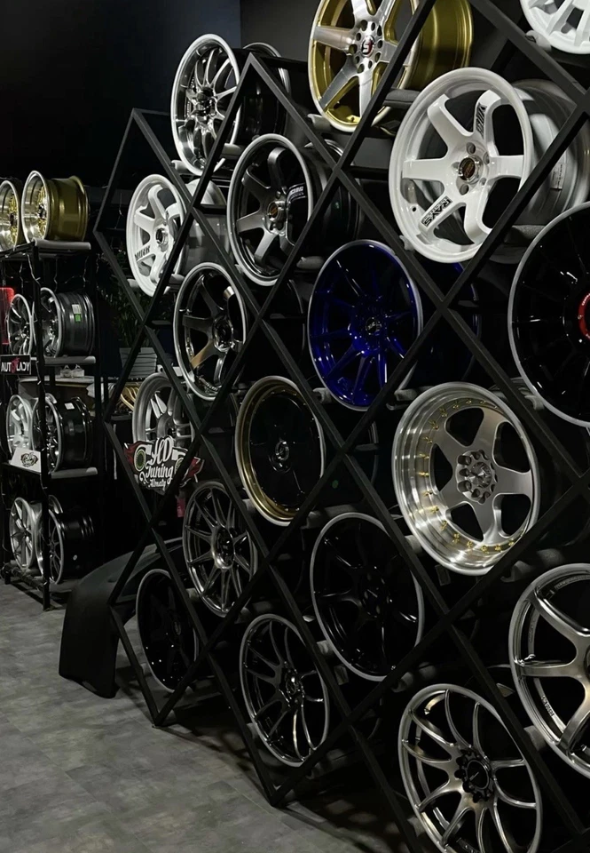 Hankook iON I*cept SUV (IW01A) 3PMSF Elect Soundabsorber 235/50 R20 100 V Win... - Bild 1 von 1