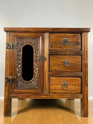 Exquisito gabinete ahuecado chino de palo de rosa natural tallado a mano 25757 Foto 1 de 4