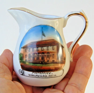 WOODWARD OKLAHOMA - PRINCIPIOS DE 1900 Vintage Souvenir China Crema OFICINA DE CORREOS Okla. Foto 1 de 3