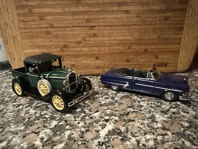 1953 Welly Ford Crestline Sunliner Blue Convertible DIecast & 1931 Ford Model - Image 1 of 4