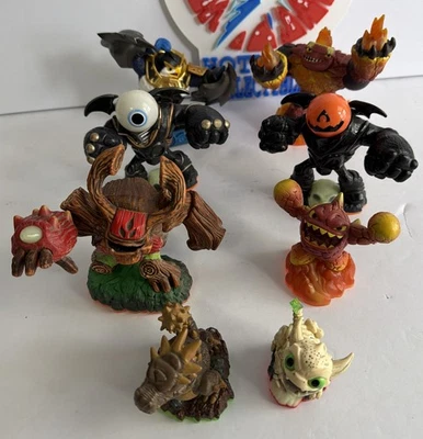 LOT OF 8 SKYLANDERS FIGURES COLLECTIBLE TOYS VIDEO GAME CHARACTERS ACTIVISION - Image 1 of 4