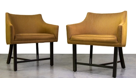 Pair of Elegant Harvey Probber Club Chairs in Mahogany and Linen Fabric Cover