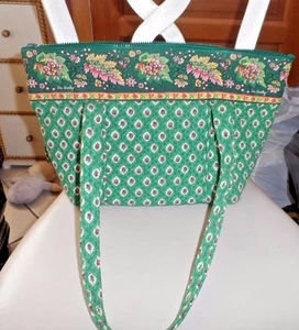 vera bradley Paddy bag in retired Greenfeld pattern - Picture 1 of 3