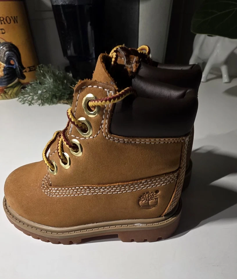 Timberland Botas Niño Talla 5, 6" Impermeables, En Cuero Nobuck Trigo Foto 1 de 4