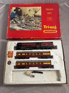 Triang OO Gauge Railways Made in Australia RS21 Countryman Set circa 1964/65 - Picture 1 of 22