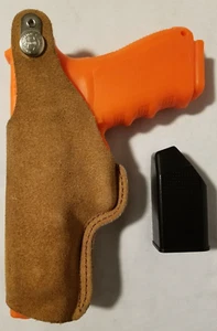 GLOCK 17 Holster. BIANCHI. IWB Right Hand. GLOCK Speed loader. - Picture 1 of 9