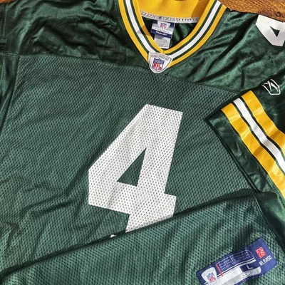 Vintage Brett Favre #4 Green Bay Packers Jersey Men Large REEBOK Green Gold NFL - Image 1 of 4