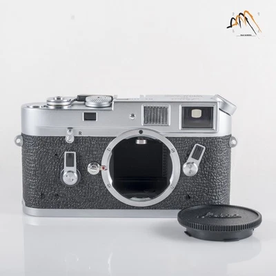Cámara telémetro de película plateada Leica M4 #11625 Foto 1 de 4