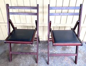 Set of 2 Folding wooden chairs
