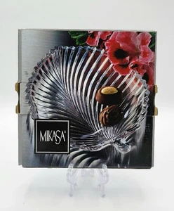 Mikasa Diamond Fire Glas Blatt Platte 8-1/4", WY247/915, Neu in Box, Bonboniere - Bild 1 von 3