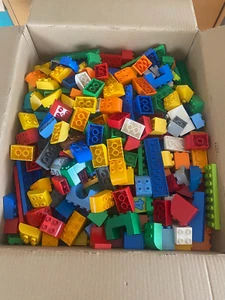 Lego Duplo Konvolut (393 Stück) Sondersteine = 4,5 kg - Bild 1 von 19
