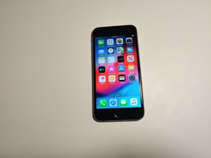 Apple iPhone 6 64GB (Unlocked) Smartphone - Space Grey