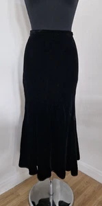 Paul Costelloe Dressage black velvet skirt size 12 midi flippy silk blend lined - Picture 1 of 9