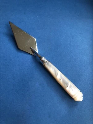 Alter kl. Canape-/ Butter-Heber m. Perlmuttgriff & 925 Silber, Sheffield 1923 - Bild 1 von 4