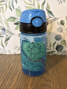 Nuby blau Dinosaurier Kleinkind Tasse Flip-Top Druckknopf OHNE INNEN STROHHALM - Bild 1 von 9