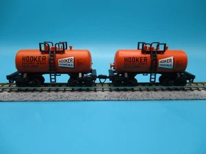 ATLAS N SCALE "BEER CAN" TANK CAR SET - HOOKER CHEMICAL #24937 & #24930 - Picture 1 of 5