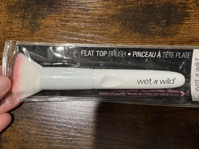 Cepillo facial ángulo Wet-n-Wild nuevo sellado Foto 1 de 2