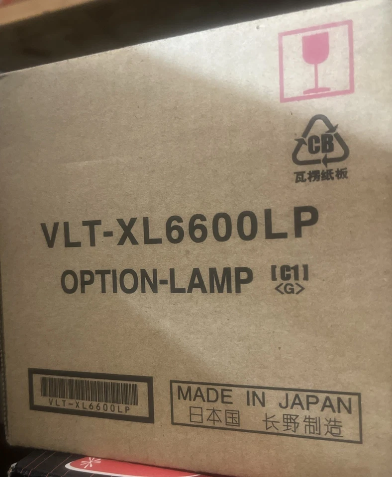 VLT-XL6600LP-Lámpara de repuesto para proyector Mitsubishi Foto 1 de 1