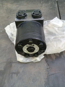 Buyers Products SaltDogg CM004P Hydraulic Spinner Motor 4-Bolt Mount/Keyed - Picture 1 of 4