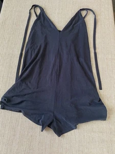 Market Strampler V-Ausschnitt Grau Damen S Neu mit Etikett - Bild 1 von 6