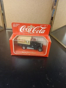 Coca-Cola Cittoen Fourgon Die Cast Car with display stand -  - Picture 1 of 7