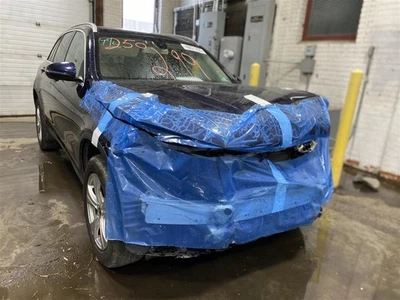 Tapa consola mercedes-benz glc300 glc43 glc63 glc63 s 2018 18 1412315 Foto 1 de 4