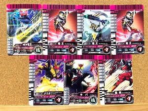 Juego de 7 cartas japonesas Kamen Rider Battle MASKED RIDER DEN-O, etc. usado - Imagen 1 de 2
