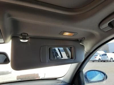 Parasol derecho usado se adapta a: BMW 328I Sdn Xi 2008 AWD vinilo grado derecho A Foto 1 de 4