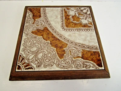 Remache de azulejos de cerámica hecho en Italia en marco de madera 9,5" Foto 1 de 4