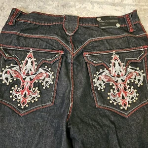 36x33 Vintage Embroidered Knockout Jeans Missing Button - Picture 1 of 7