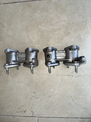 Juego colector admisión bmw e10 2002ti usado NLA ORIGINAL 11611250591 y 11611253183 Foto 1 de 4