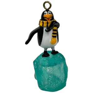 Santa Claus is Coming to Town Penguin on Ice Figure Ornament Keychain Figurine - Picture 1 of 6
