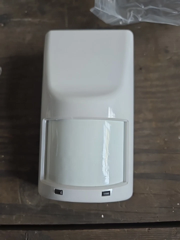 Ademco 5890 Motion Detector Open Box - Image 1 of 4