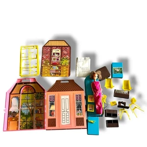 Barbie Playhouse Pavillon Vintage Mattel Anni ‘70/80 Con Scatola e Accessori - Picture 1 of 7